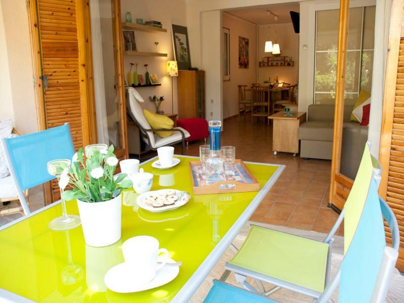 Comfortable Garden Apt Near Vouliagmeni Beach Atény Exteriér fotografie