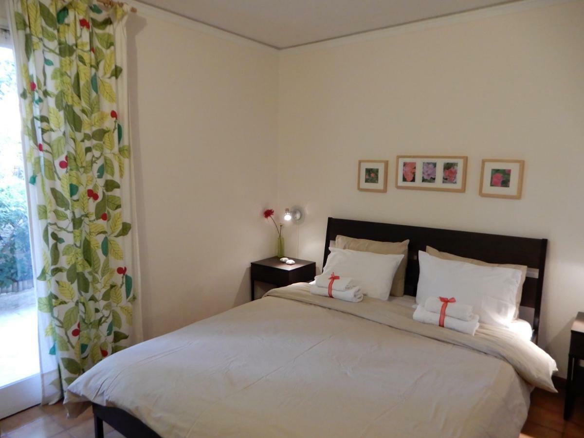 Comfortable Garden Apt Near Vouliagmeni Beach Atény Exteriér fotografie